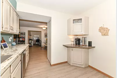 3916 N Oakland Ave #117, Milwaukee, WI 53211 - Photo 15
