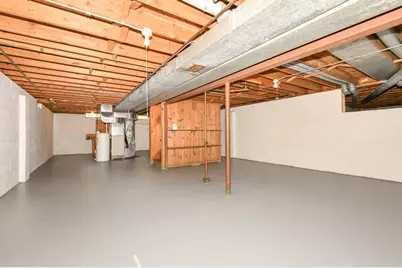 12151 W Diane Dr, Wauwatosa, WI 53226 - Photo 35