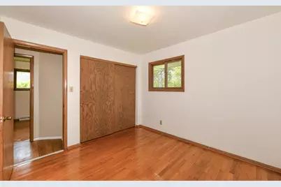 12151 W Diane Dr, Wauwatosa, WI 53226 - Photo 19