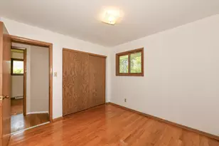 12151 W Diane Dr, Wauwatosa, WI 53226 - Photo 19