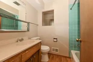12151 W Diane Dr, Wauwatosa, WI 53226 - Photo 17