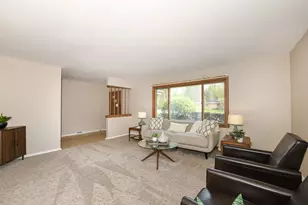 12151 W Diane Dr, Wauwatosa, WI 53226 - Photo 5