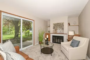 12151 W Diane Dr, Wauwatosa, WI 53226 - Photo 15