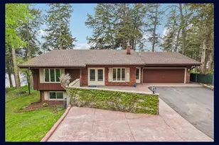814 Highland Rd, Lake Mills, WI 53551 - Photo 1