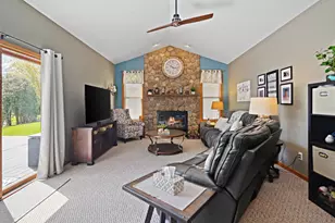 12135 32nd Ave, Pleasant Prairie, WI 53158 - Photo 9