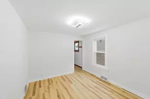 1514 S 36th St, Milwaukee, WI 53215 - Photo 9