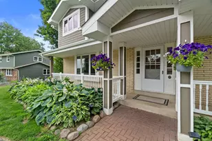 N51W35827 Hillcrest Ct, Oconomowoc, WI 53066 - Photo 1