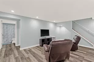 N51W35827 Hillcrest Ct, Oconomowoc, WI 53066 - Photo 47