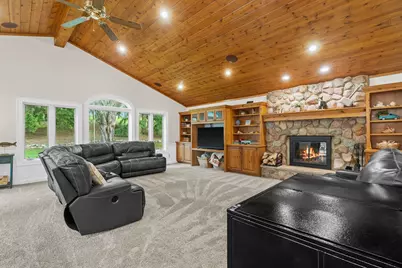 N51W35827  Hillcrest Ct, Oconomowoc, WI 53066 - Photo 23