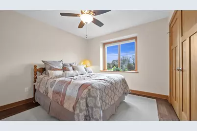 4033  Spring Ct, Sheboygan, WI 53083 - Photo 9