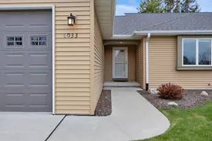 4033 Spring Ct, Sheboygan, WI 53083 - Photo 3