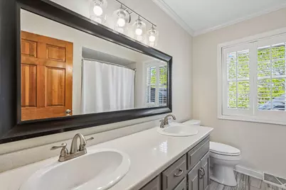 1722 W Thrush Ln, Mequon, WI 53092 - Photo 27