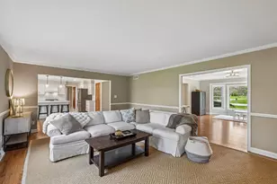 1722 W Thrush Ln, Mequon, WI 53092 - Photo 3