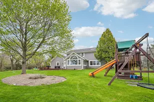 1722 W Thrush Ln, Mequon, WI 53092 - Photo 33