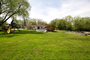 N68W13722 Bay Ridge Ct, Menomonee Falls, WI 53051 - Photo 25