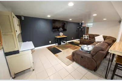 N68W13722  Bay Ridge Ct, Menomonee Falls, WI 53051 - Photo 17