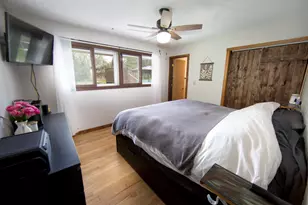 N68W13722 Bay Ridge Ct, Menomonee Falls, WI 53051 - Photo 9