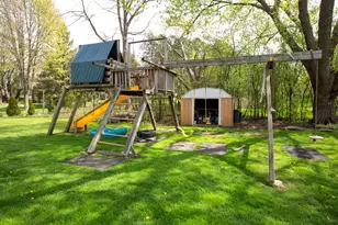 N68W13722 Bay Ridge Ct, Menomonee Falls, WI 53051 - Photo 23