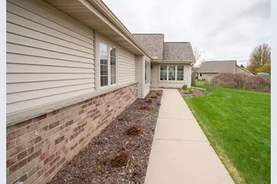 W197N17085  Stonewall Dr, Jackson, WI 53037 - Photo 27