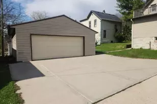 735 E North St, Waukesha, WI 53188 - Photo 19