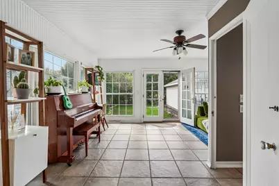 2411 N 96th St, Wauwatosa, WI 53226 - Photo 23