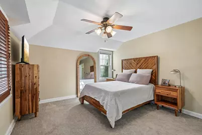 2411 N 96th St, Wauwatosa, WI 53226 - Photo 39
