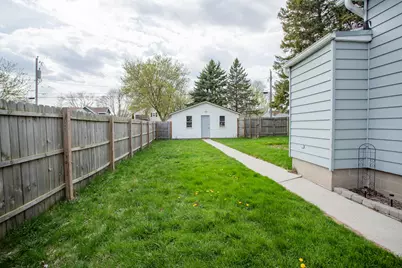 2012 N 20th St, Sheboygan, WI 53081 - Photo 37