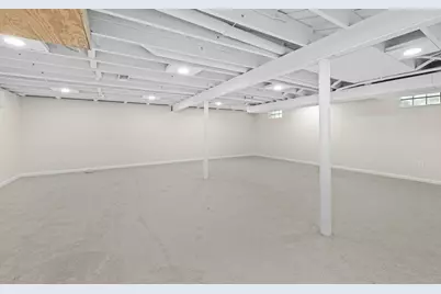 9131 N Pelham Pkwy, Bayside, WI 53217 - Photo 15
