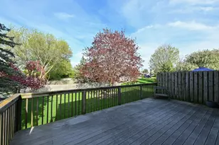 W167N11188 Queens Ct, Germantown, WI 53022 - Photo 47