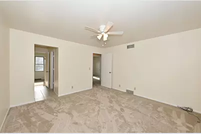 W167N11188  Queens Ct #W167N11190, Germantown, WI 53022 - Photo 43