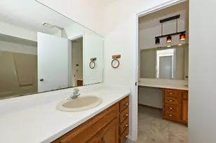W167N11188 Queens Ct, Germantown, WI 53022 - Photo 39