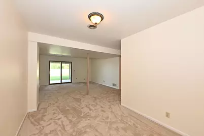 W167N11188  Queens Ct #W167N11190, Germantown, WI 53022 - Photo 35