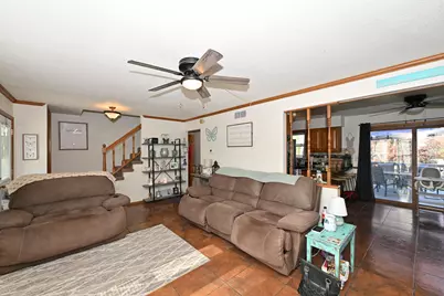 W167N11188  Queens Ct #W167N11190, Germantown, WI 53022 - Photo 5