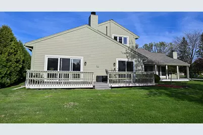W167N11167  Queens Ct #W167N11169, Germantown, WI 53022 - Photo 3