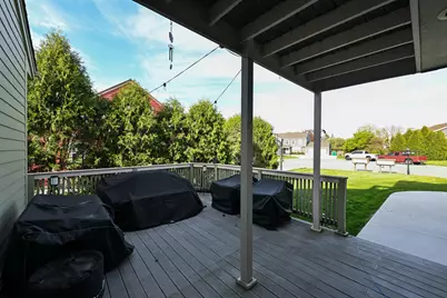 W167N11167  Queens Ct #W167N11169, Germantown, WI 53022 - Photo 21