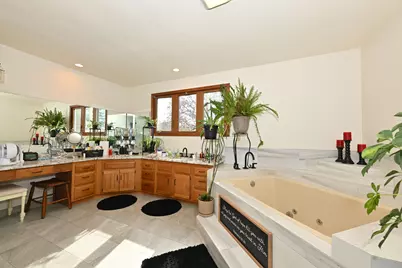 W167N11167  Queens Ct #W167N11169, Germantown, WI 53022 - Photo 35
