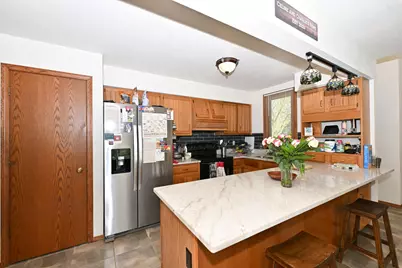 W167N11167  Queens Ct #W167N11169, Germantown, WI 53022 - Photo 11