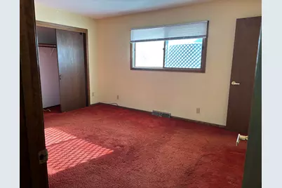 12329 W Larkspur Rd, Franklin, WI 53132 - Photo 13