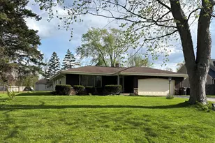 12329 W Larkspur Rd, Franklin, WI 53132 - Photo 1