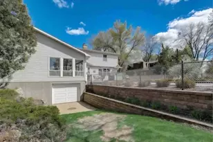 904 Lake Shore Dr, Beaver Dam, WI 53916 - Photo 11