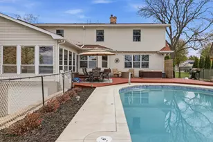 904 Lake Shore Dr, Beaver Dam, WI 53916 - Photo 5