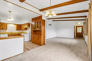 17654 Nassau Dr, Brookfield, WI 53045 - Photo 9