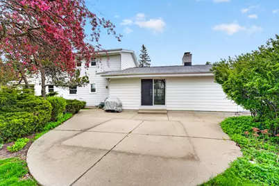 1634 W River Oaks Ln, Mequon, WI 53092 - Photo 25