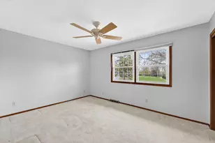 1634 W River Oaks Ln, Mequon, WI 53092 - Photo 17