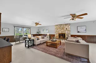 1634 W River Oaks Ln, Mequon, WI 53092 - Photo 3