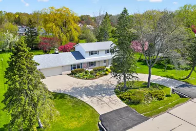 1634 W River Oaks Ln, Mequon, WI 53092 - Photo 29