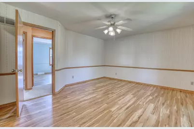 4355 S Longview Dr, New Berlin, WI 53151 - Photo 17