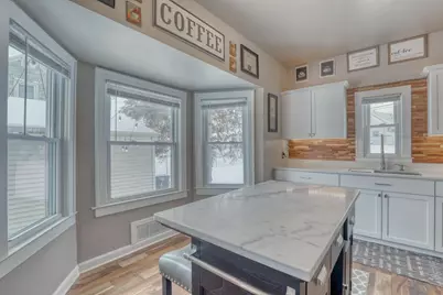 3533 S 44th St, Greenfield, WI 53220 - Photo 11