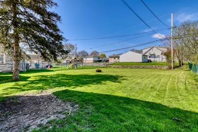 3533 S 44th St, Greenfield, WI 53220 - Photo 25