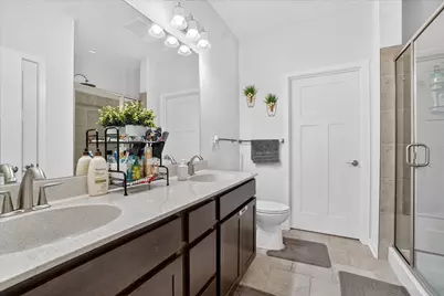 7906 W Park Circle Way, Franklin, WI 53132 - Photo 19